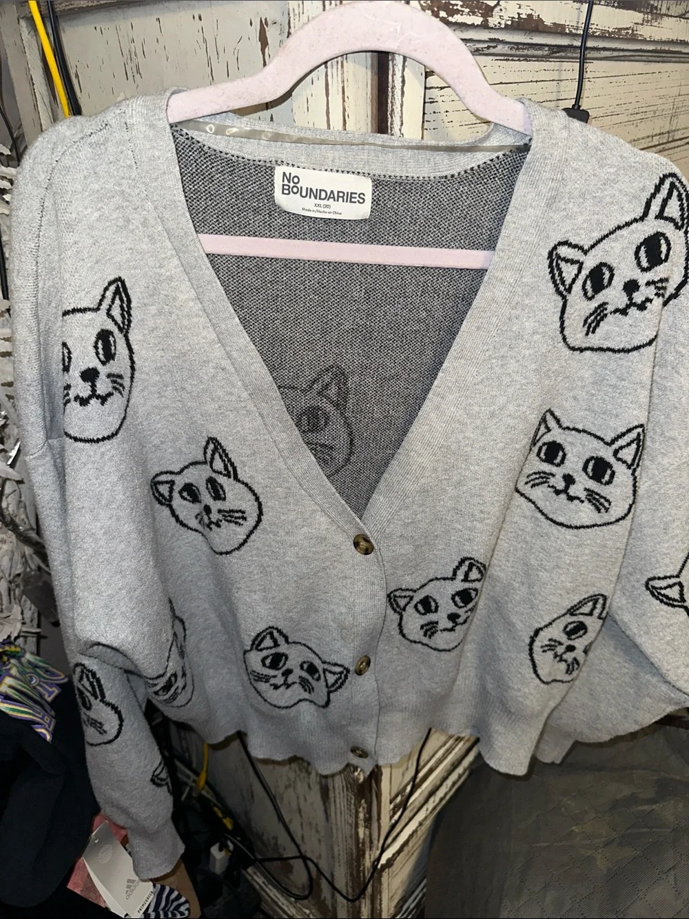 No Boundaries Light Gray Cat Face Button-Up Cardigan buttons xxl 20 new like